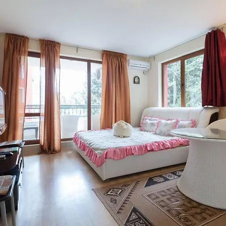 Apartment Beachfront Studio! ❤ Sea View❤at❤ Sunny Beach
